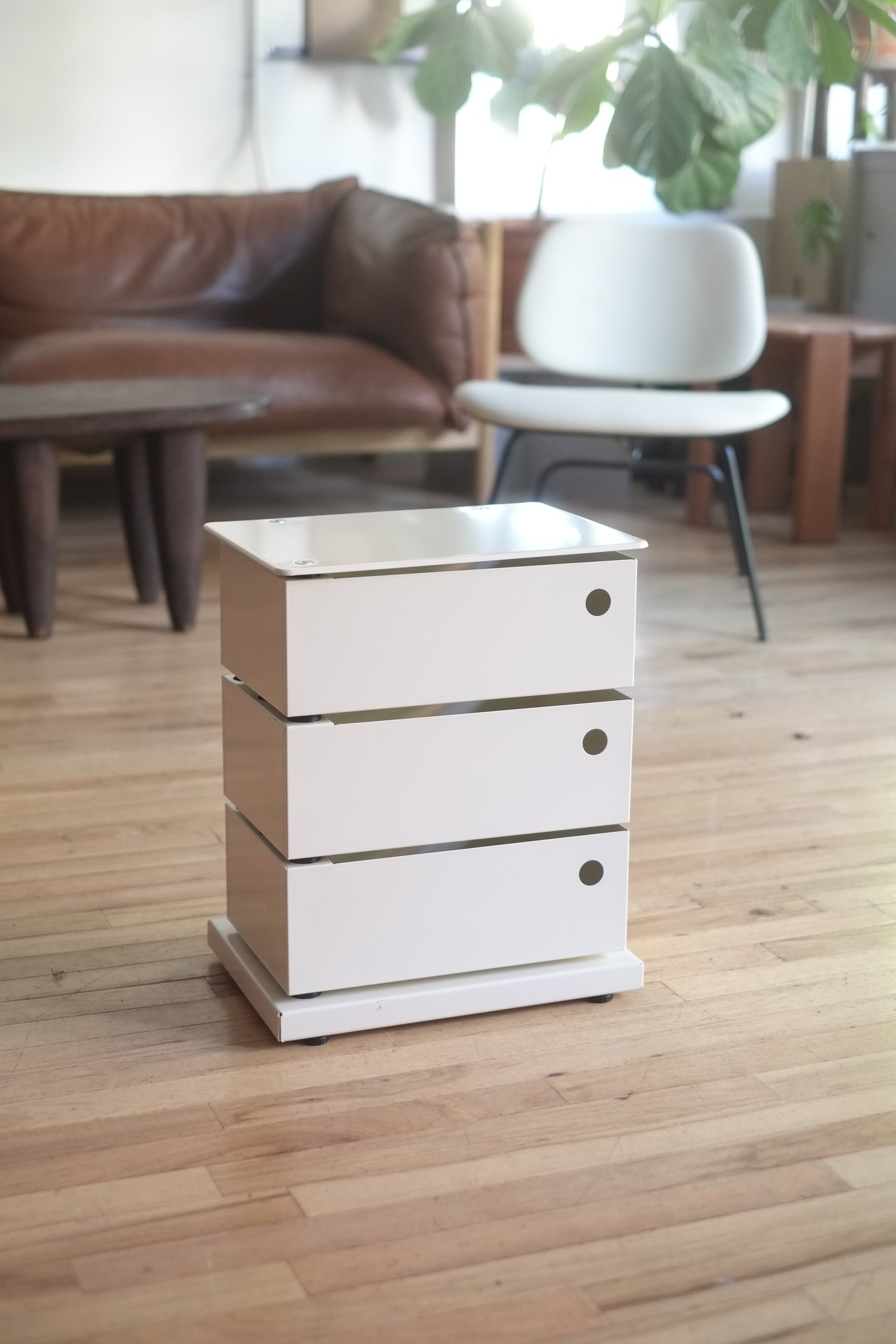 3-Drawer Pivot Cabinet (Oyster)