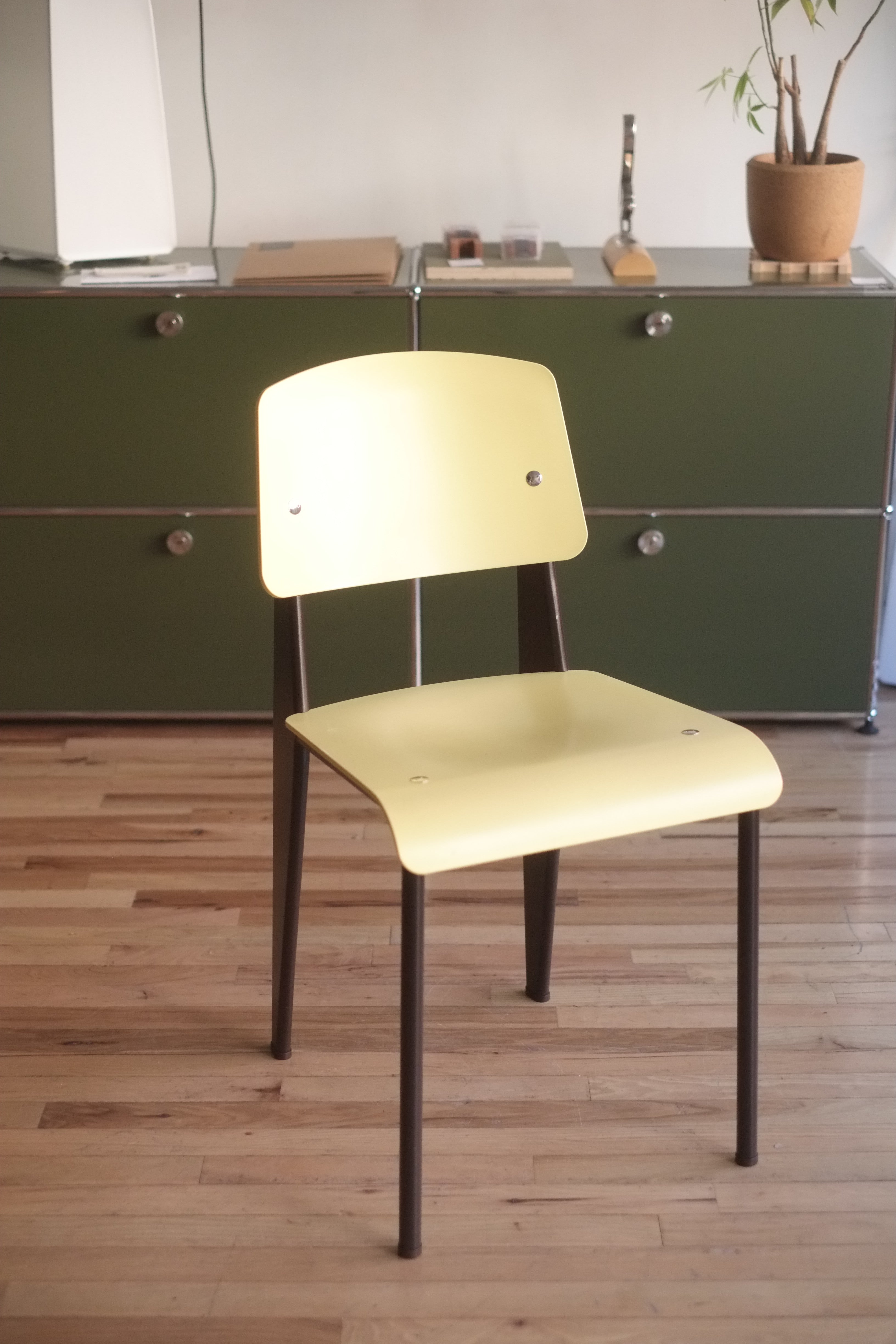 Standard Chair by Jean Prouvé for Vitra (Yellow) - lichennyc