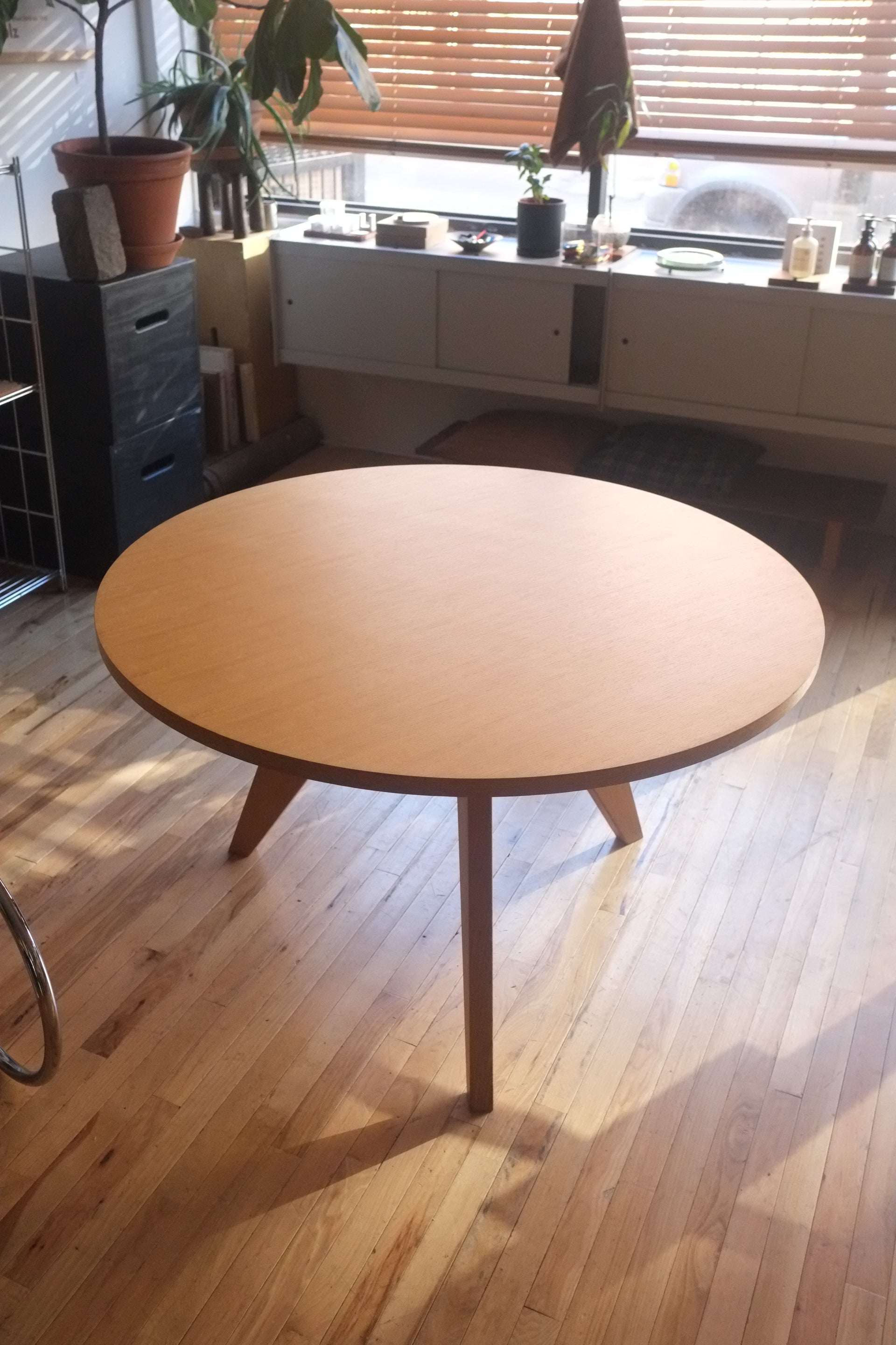 Guéridon Table by Jean Prouvé for Vitra