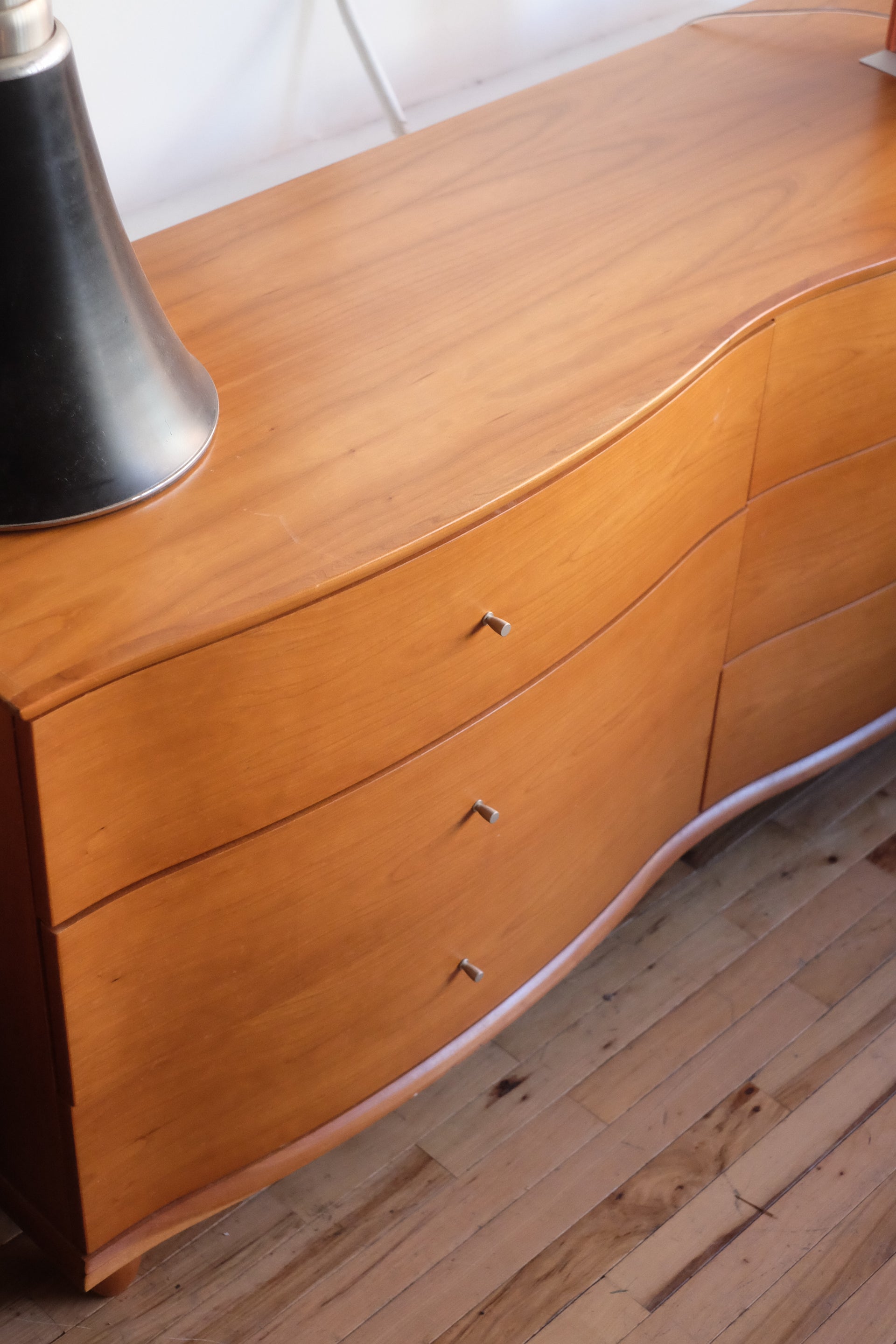 Curved 6 Drawer Dresser